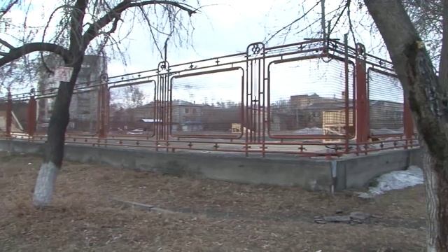 Готовь горки с весны