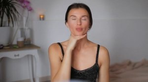 ФЭЙСФИТНЕС ПО-ФРАНЦУЗСКИ / Как Делают Упражнения Для Лица Француженки?(KatyaWorld)