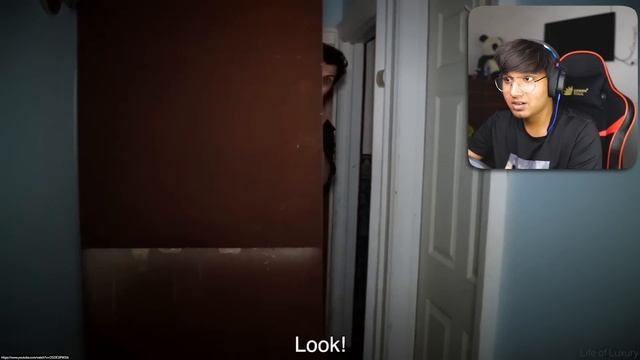*SCARY* REAL GHOSTS CAUGHT ON CCTV CAMERA? смотреть онлайн