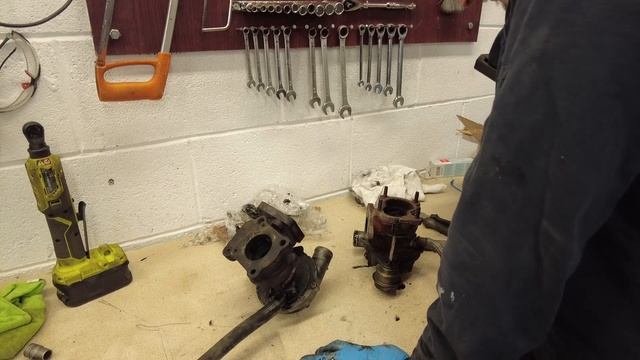 Watch me replace a blown turbo in a VW T3 camper смотреть онлайн