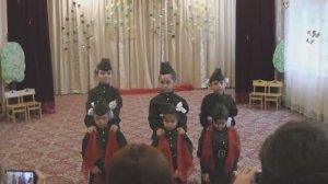 Танец на 9 мая в детском саду. Танец девочек Ленинградки