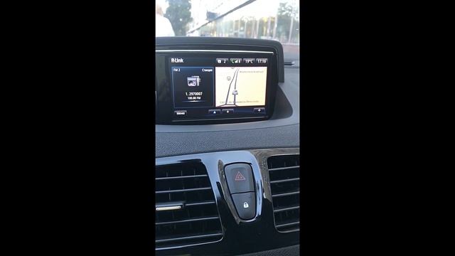 Демонстарція Android Auto на MEGANE 3 Rlink смотреть онлайн