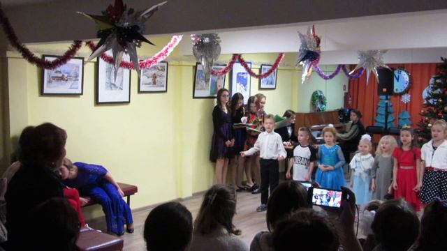 Младший Ансамбль - Снеговик смотреть онлайн