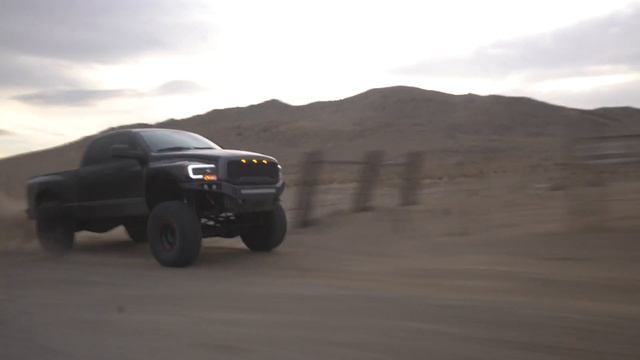 2006 Ram 2500 Prerunner, built by Chassis Unlimited смотреть онлайн