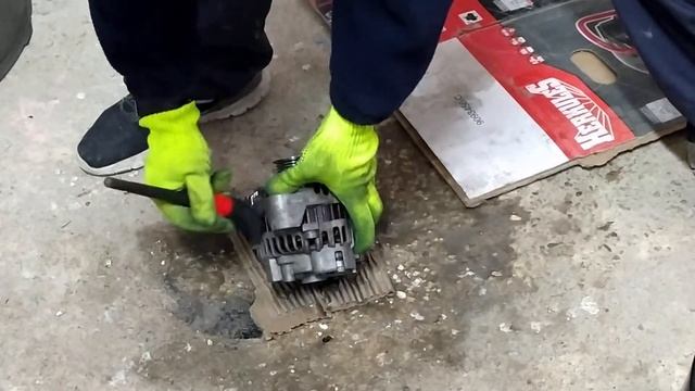 limpieza alternador y llantas desmontaje de bomba de dirección fiesta parte 4 смотреть онлайн