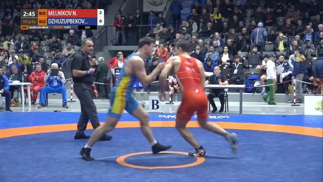 Qual. GR - 97 kg: N. MELNIKOV (RUS) v. U. DZHUZUPBEKOV (KGZ) смотреть онлайн