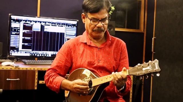 Kishor Kumar 's "Chukar Mere Manko'' Mandolin Cover By Kishor Kumar Nath. смотреть онлайн