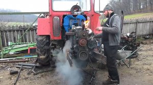 Необычные запуски дизельных двигателей на старых тракторах. Подборка ТОП 2