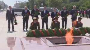 Церемония возложения гирлянды и цветов к Вечному огню, Минск, 20 июня 2023 года