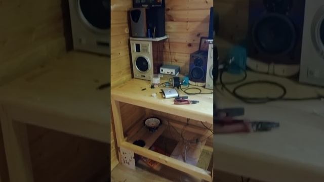 + пару колонок к кинотеатру, а так куплю скоро усилок на 1,5 кила смотреть онлайн