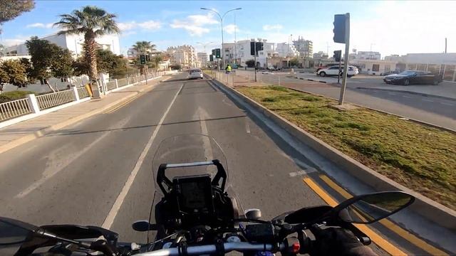 Купил НОВЫЙ мотоцикл! УСТАЛ унижаться от Китайца. Yamaha Tenere 700 смотреть онлайн