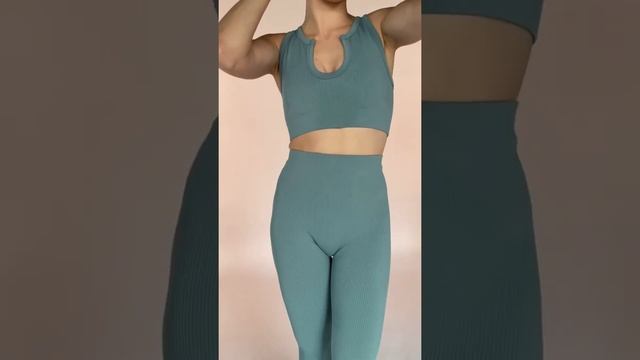 Фитнес одежда для зала и на каждый день смотреть онлайн