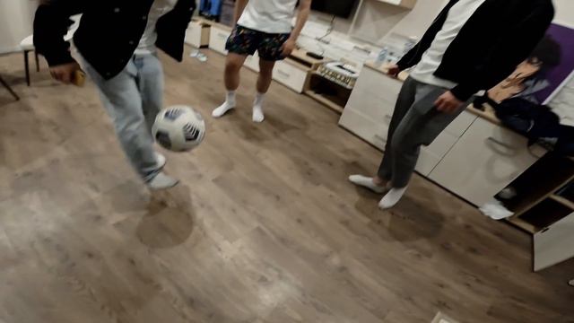 VLOG#7 ТУСОВКА НА ОТКРЫТОЙ КРЫШЕ. КОНЦЕРТ ALBLAK 52. НОЧНОЙ БРЯНСК. смотреть онлайн
