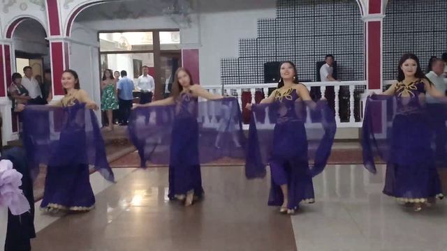 восточные танцы, ресторан Самрук 2018г. восточная песня. смотреть онлайн