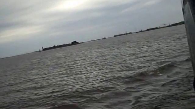 Из Ломоносова в Кронштадт на пароме.Июнь 2009. смотреть онлайн