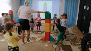 Развлечение в средней группе «Полёт в космос», посвящённое празднику«День космонавтики»