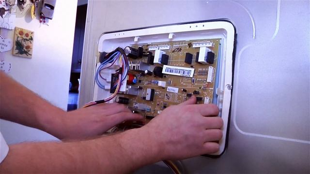 Samsung Refrigerator Repair - Not Cooling - PCB Main