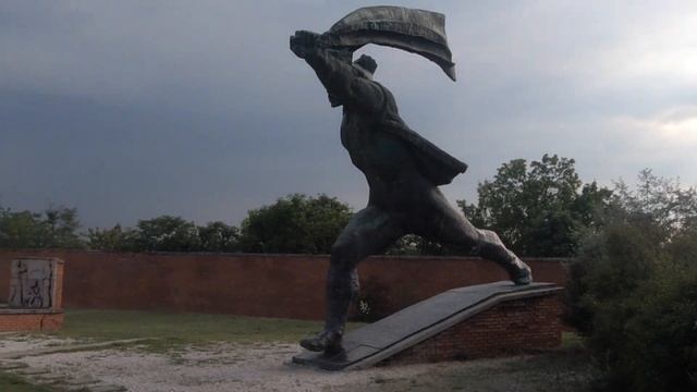 MEMENTO PARK BUDAPEST TRAVELVLOG
