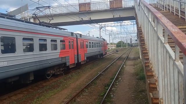 "Без логотипа РЖД!" Электропоезд ЭД4М-0358 с сообщением Петушки-Москва(Курский Вокзал). смотреть онлайн
