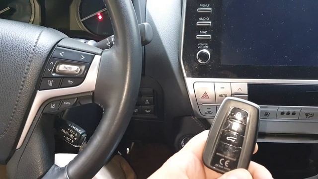 Коли розрядилась батарейка в ключі Toyota смотреть онлайн