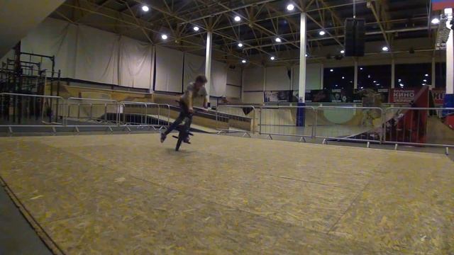 #1week1trick - Switchfoot to oposide foot смотреть онлайн