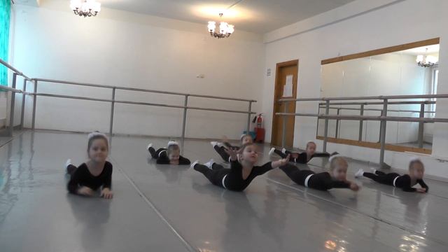 Открытый урок хореографическая студия "Фантазия" г.Дубна 18.12.2021г. (4 года) смотреть онлайн