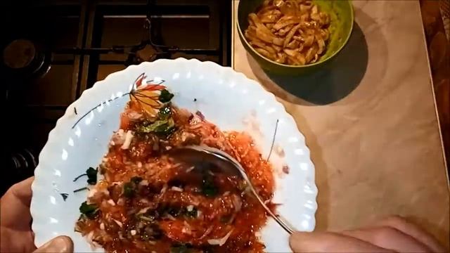 Кольца кальмара в кляре. Хрустящая закуска к пенному. смотреть онлайн
