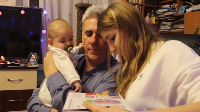 Vlog Распаковали новогодние подарки из-под ёлки смотреть онлайн