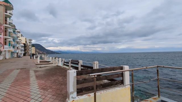 УТЁС - КРЫМСКАЯ САНТА-БАРБАРА ИЛИ ФАВЕЛЫ. ЧЕСТНЫЙ ОБЗОР НЕ В СЕЗОН смотреть онлайн
