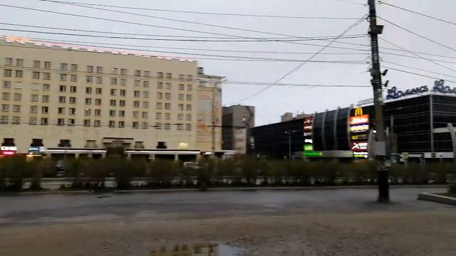 Вот где настоящие Белые Ночи! Мы в Мурманске/ 06.06.2022/ Площадь Пять Углов в 2 часа ночи/Заполярь смотреть онлайн