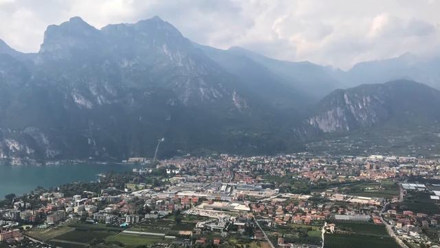 Mountain Hiking/ Italy/ Lake Garda/Monte Brione//Поход в Альпы город Рива /На озере Гарда/Италия (1 смотреть онлайн