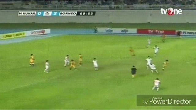 САМЫЙ БЫСТРЫЙ ФУТБОЛИСТ 36км\ч 😱 смотреть онлайн