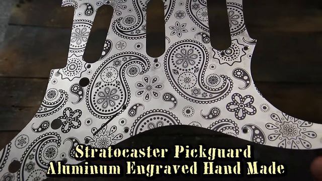 Stratocaster SSS Pickguard PAISLEY Silver-Black Aluminum Metal Strat Scratch Plate смотреть онлайн