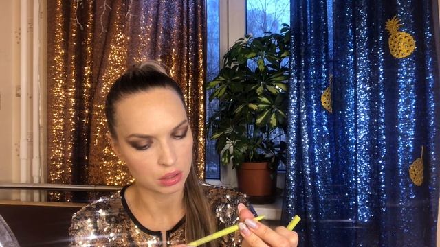 Новинки косметики ч2: НОВОГОДНИЙ МАКИЯЖ + ВСЕ МОИ БЛЕСТКИ + КОСМЕТИКА ALIEXPRESS смотреть онлайн