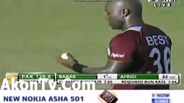 Boom Boom Afridi kills the ball bowled by sunil narine.. смотреть онлайн