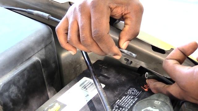 No Windshield Wiper Fluid Coming out? Quick Fix!!! смотреть онлайн