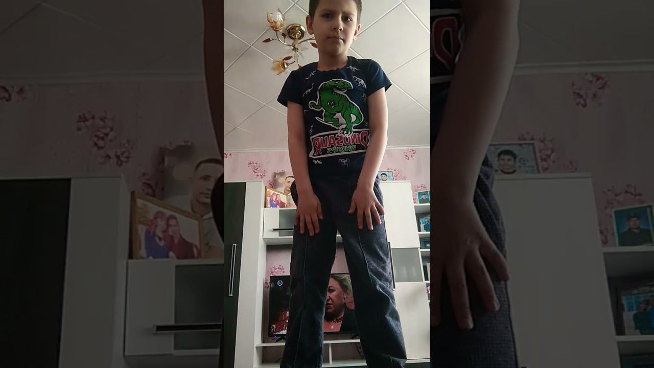 iPhone ты меня бесишь грубить мне уши!!.. смотреть онлайн