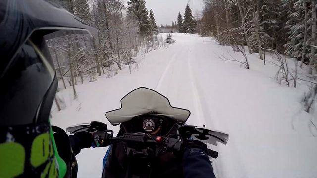 Polaris Indy 600cc gooning смотреть онлайн
