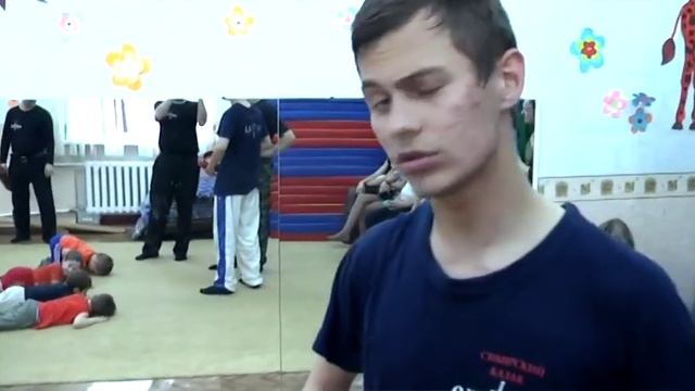 Игра Казаки-разбойники. Игровое занятие "Отцы и дети" смотреть онлайн