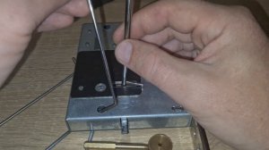 Крючки для сувальдных замков