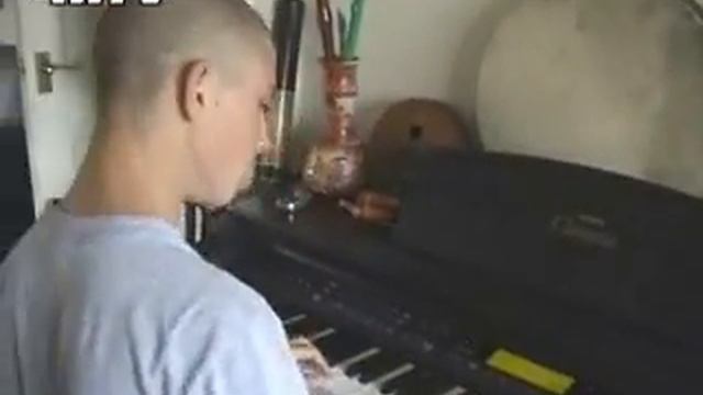Random: Birds, Pain, Balls смотреть онлайн