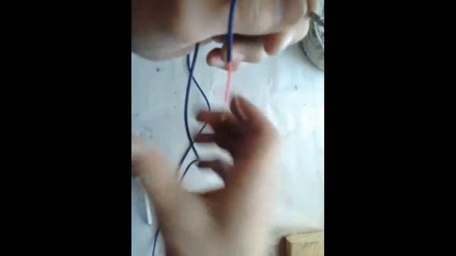 Как сделать наушники (на одно ухо) смотреть онлайн