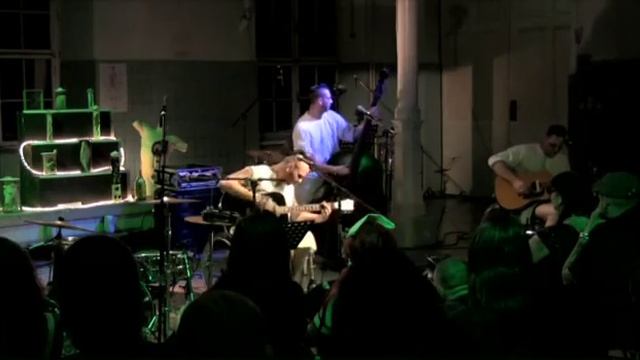 Bloodsucking Zombies From Outer Space Anatomy Of The Dead Unplugged смотреть онлайн