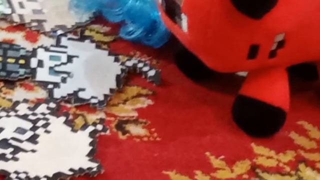 Монокума ТаНцУиТ нА пАлКе смотреть онлайн