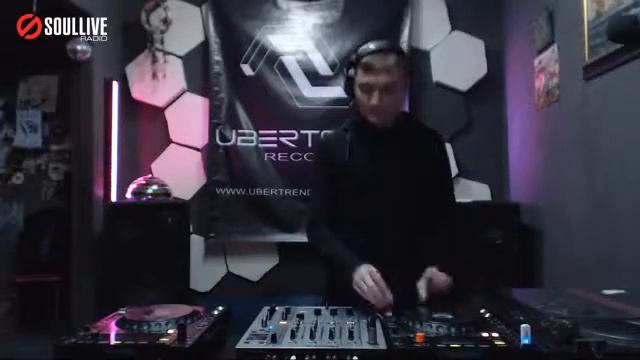 Anjei Blecher Dj Set @ Ubertrend Showcase / Guest Mix смотреть онлайн