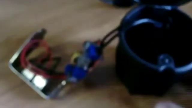 Самодельная зарядка USB на 2 5 ампер в машину ! смотреть онлайн