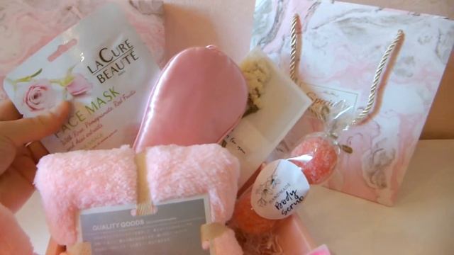 Подарочный бокс для девушки смотреть онлайн