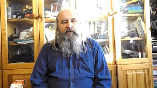 Если на коробке с яйцами написано "яйца", не верь глазам своим смотреть онлайн