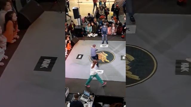 Сын (10 лет) выступает на battle Good Foot г. Нижний Новгород ТРК "Небо" смотреть онлайн