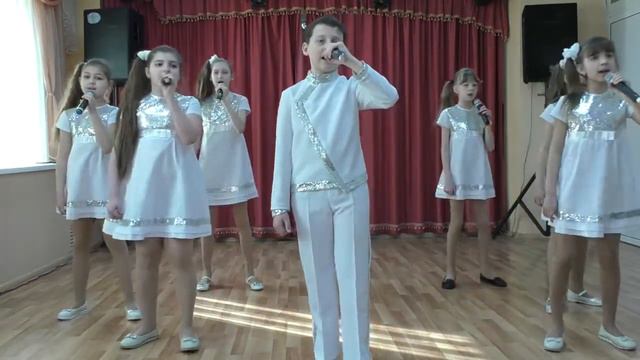 Торжественный концерт, посвященный Дню Победы смотреть онлайн